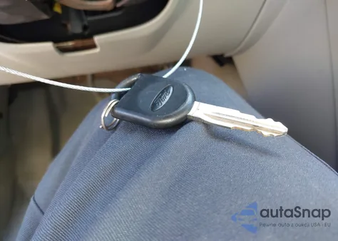 2009 Ford Mustang V6/V6 Premium from USA, damaged, VIN 1ZVHT84NX95133912